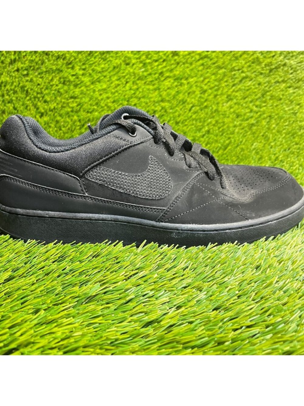 Nike Priority Low Mens Size 10.5 Triple Black Athletic Lifestyle Shoes Sneakers